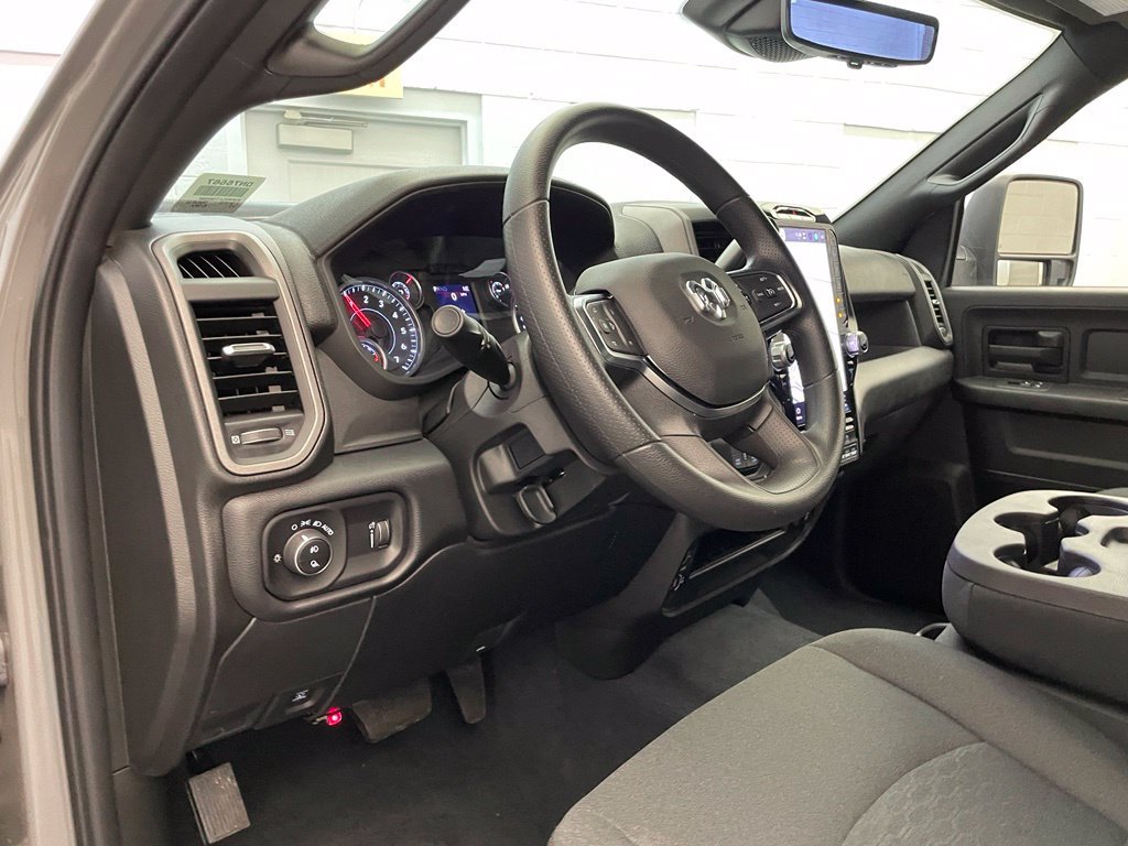 New 2026 RAM 2500 Tradesman AWD/4WD image 17
