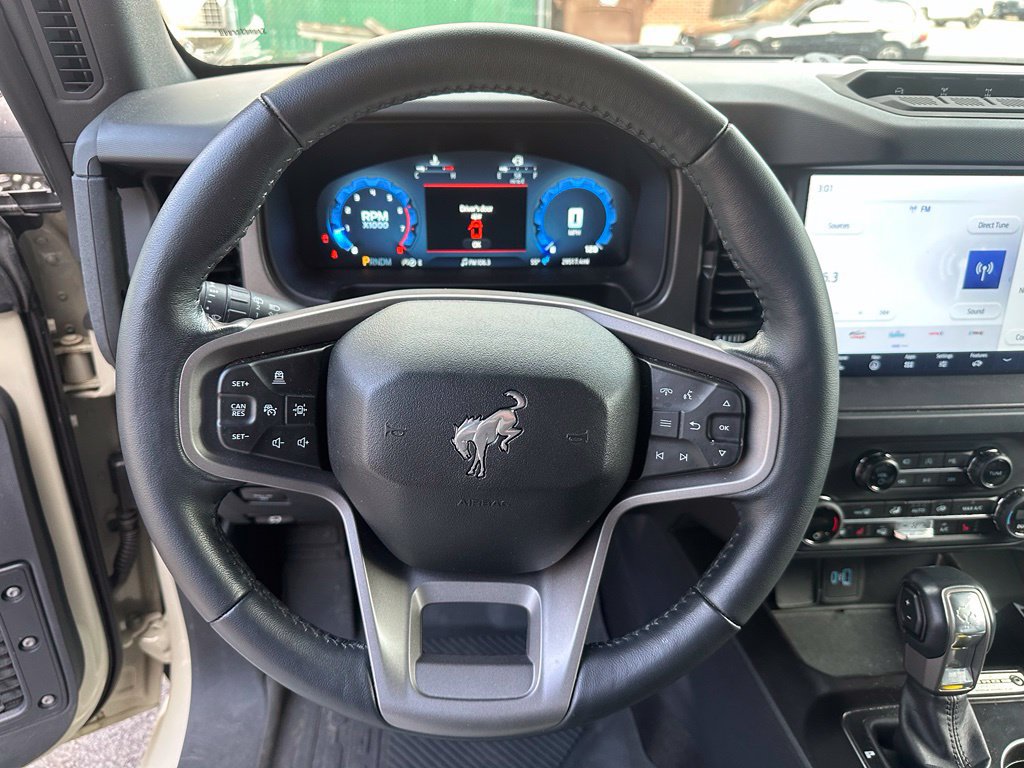 Used 2025 Ford Bronco Badlands AWD/4WD image 11