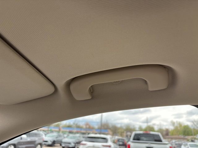 Used 2023 Buick Envision Avenir AWD/4WD image 24