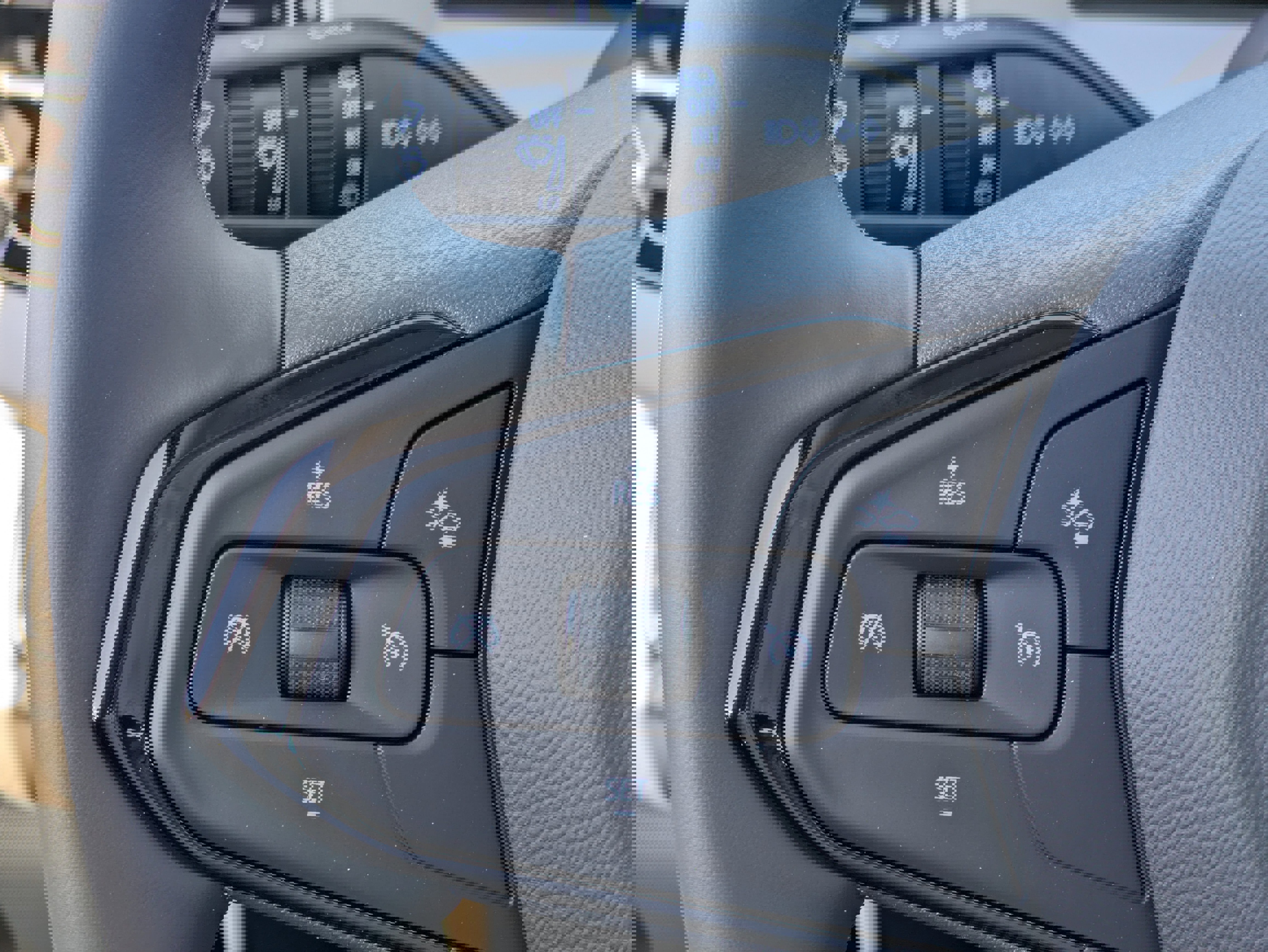 New 2027 Chevrolet Bolt LT w/ Comfort Package image 23