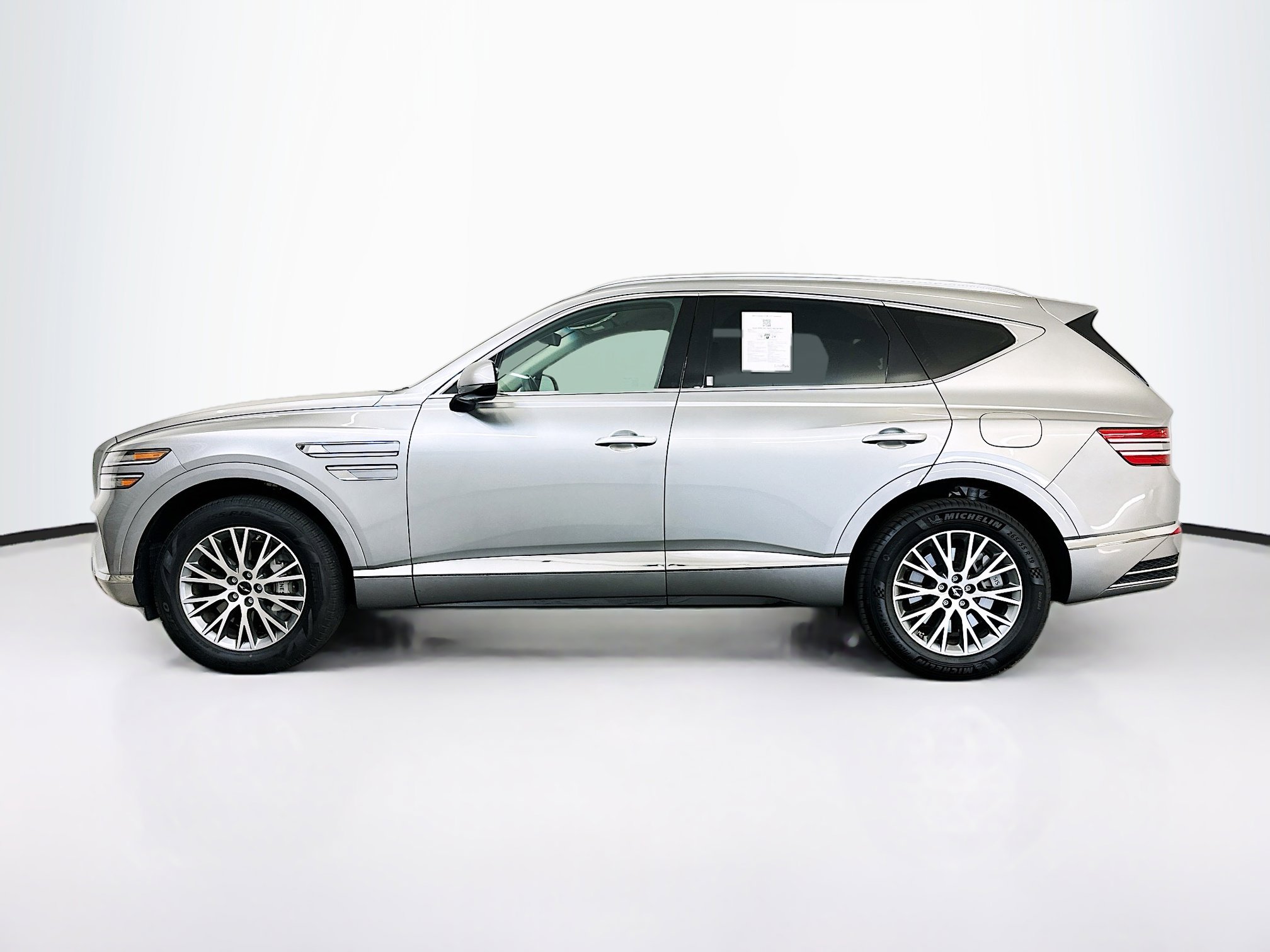 Used 2025 Genesis GV80 2.5T Standard AWD/4WD image 4