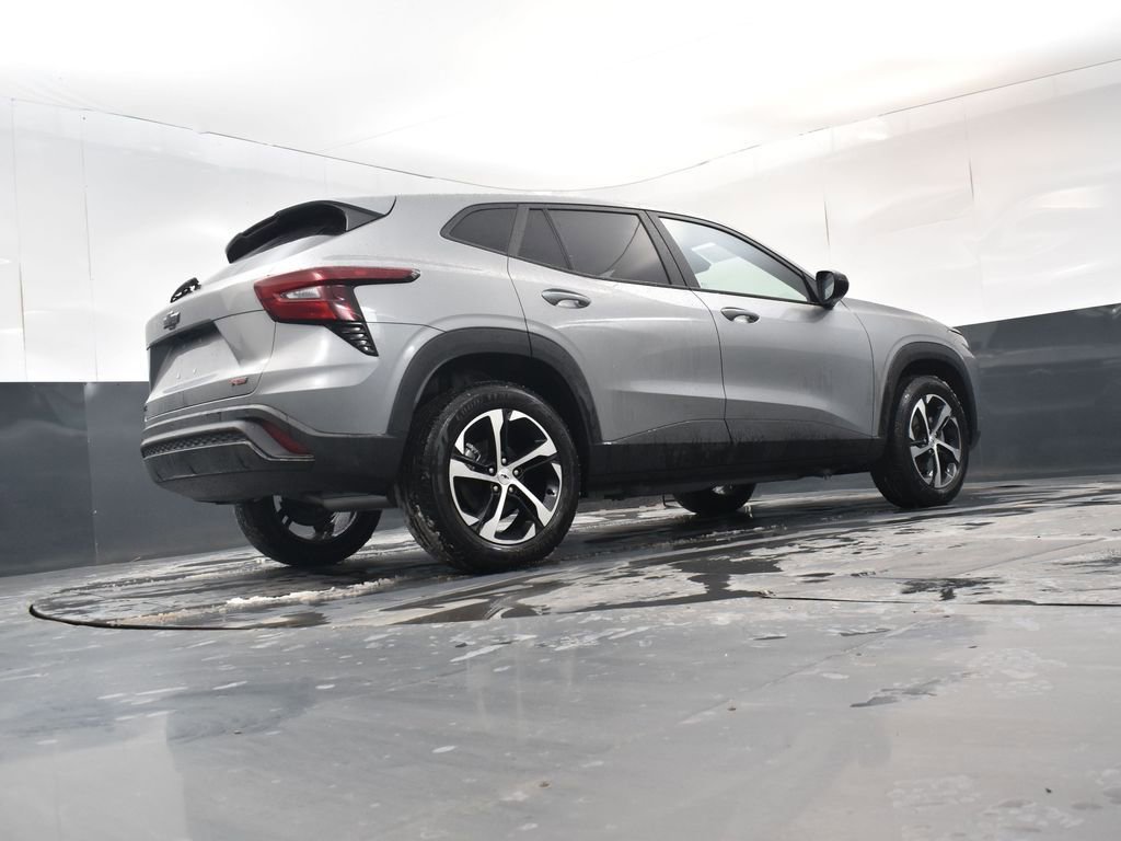 New 2026 Chevrolet Trax RS w/ Sunroof Package image 17