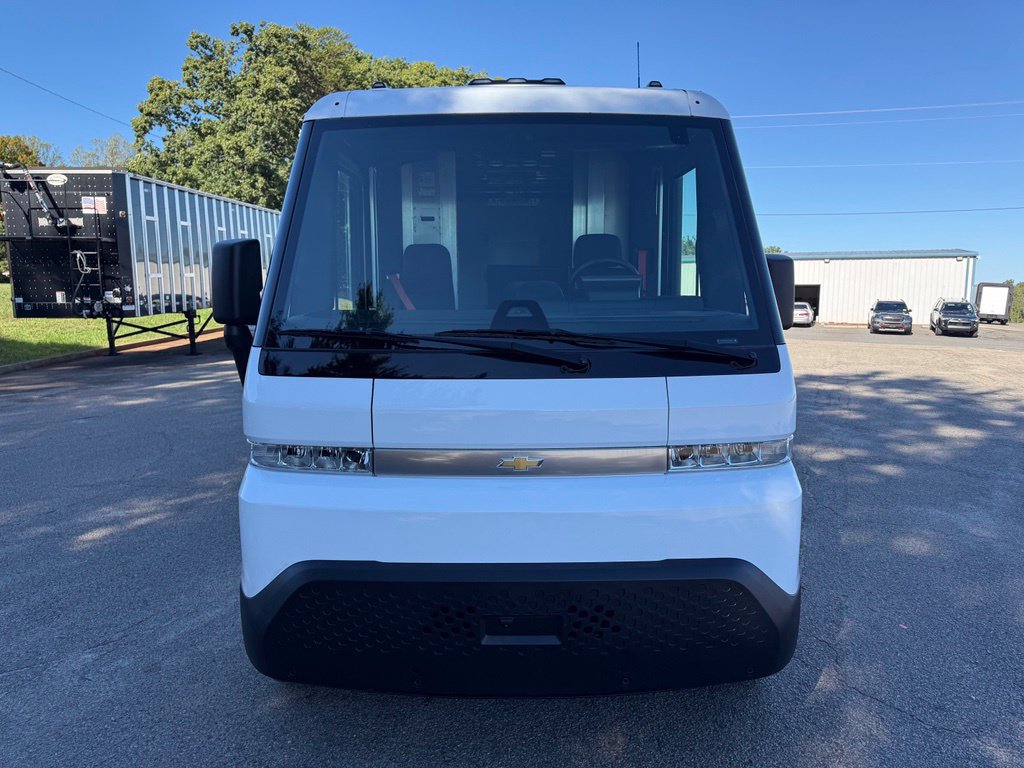 Used 2025 Chevrolet Brightdrop 400 w/ Battery Pack, Max Range AWD/4WD image 8