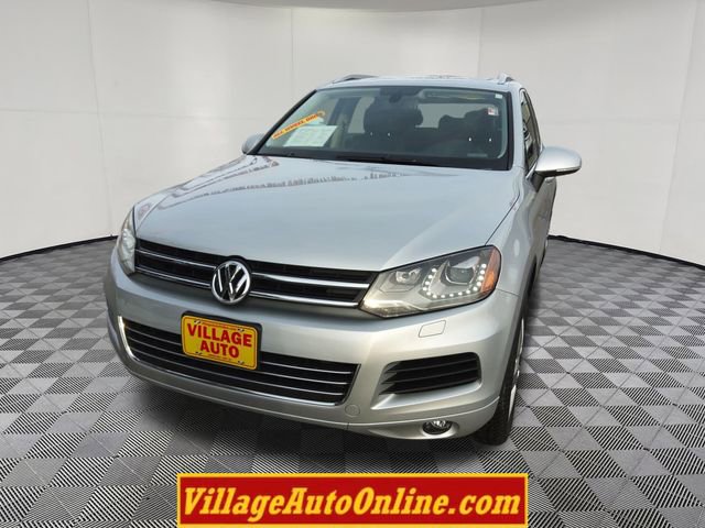 Used 2014 Volkswagen Touareg VR6 image 8