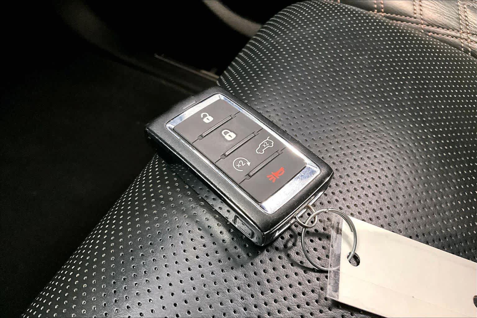 Used 2022 Jeep Grand Cherokee Summit AWD/4WD image 17
