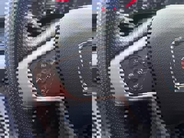 Used 2024 GMC Terrain SLE image 8