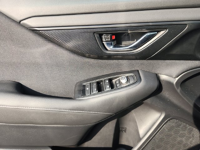 Used 2025 Subaru Outback Premium AWD/4WD image 19