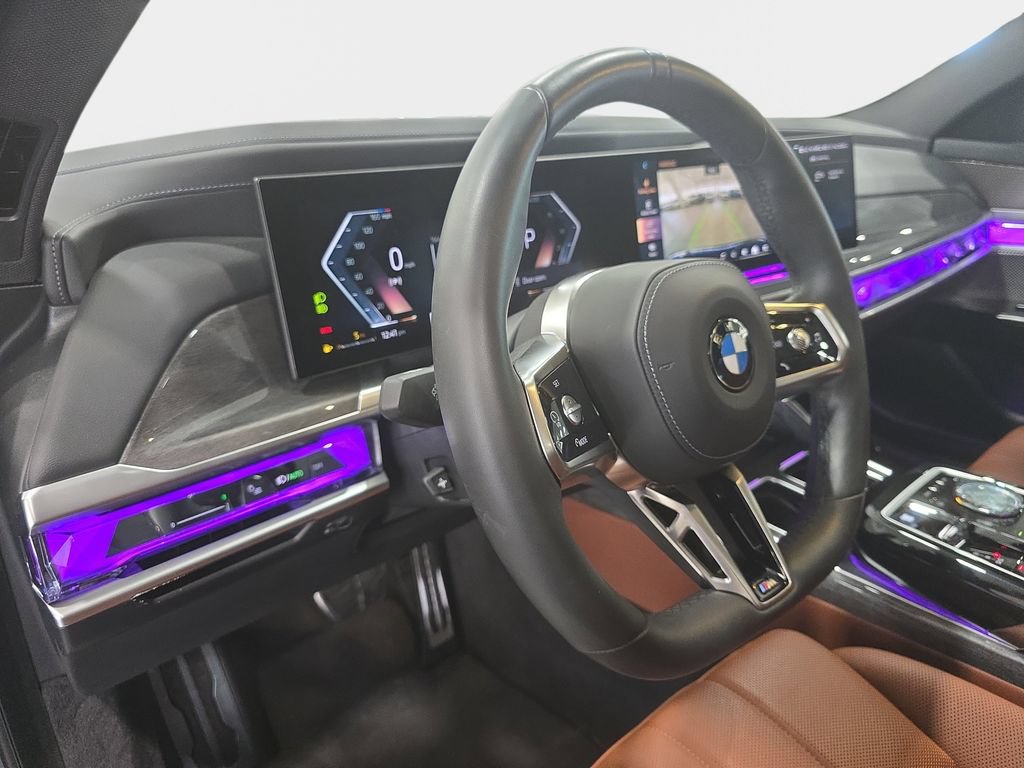 Certified 2023 BMW 760i xDrive AWD/4WD image 22