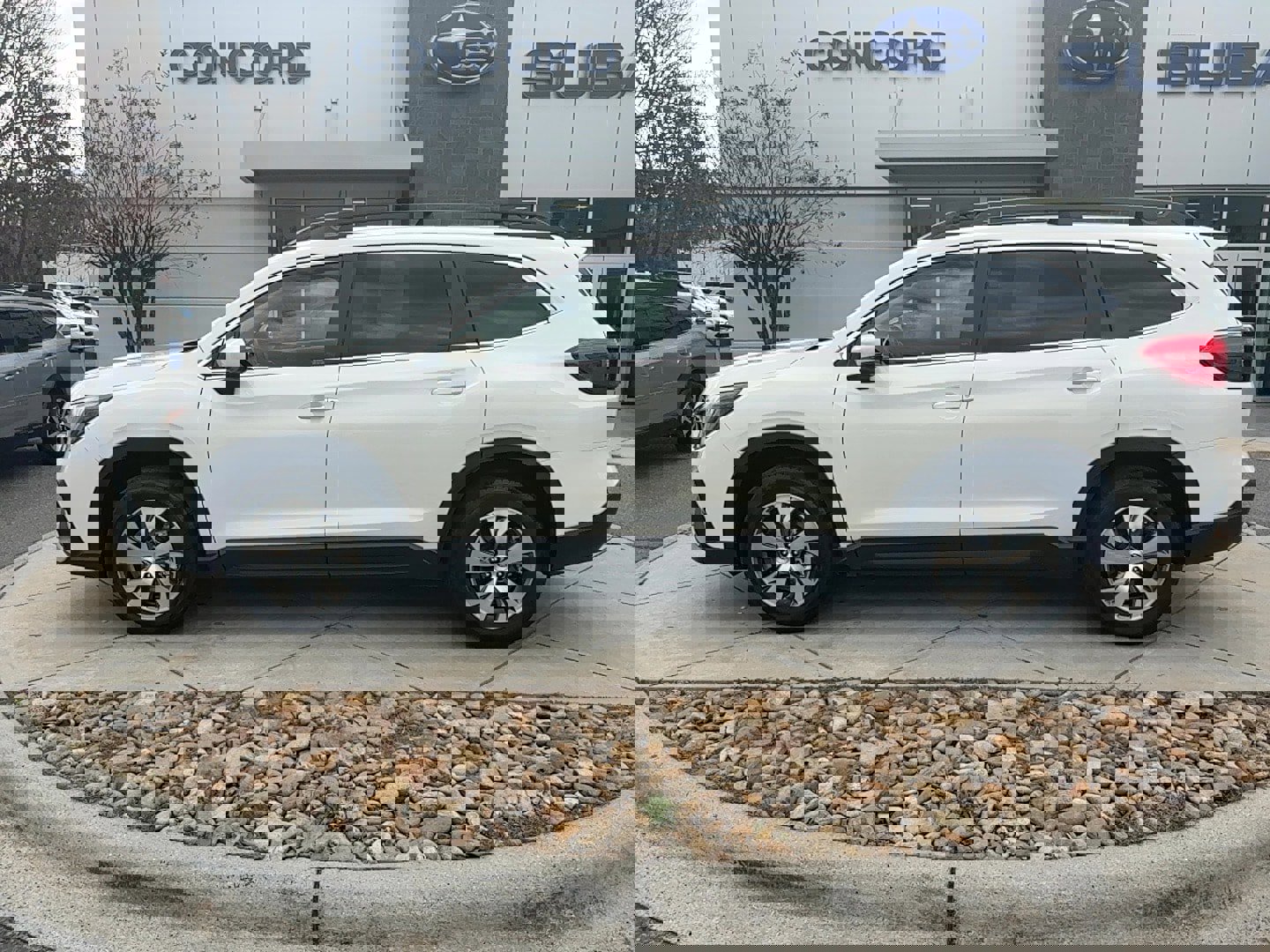 Used 2024 Subaru Ascent Premium w/ Convenience Package