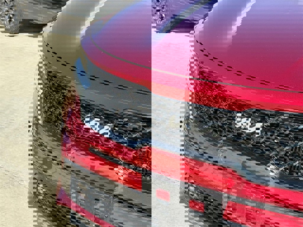 Used 2023 Kia Sorento SX image 4