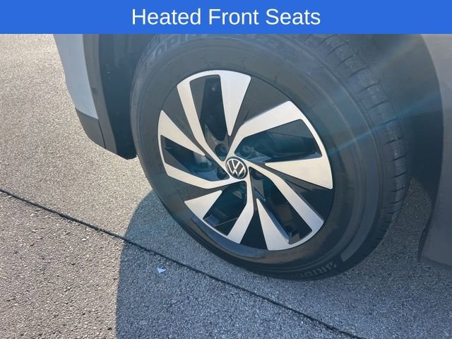 Certified 2025 Volkswagen Tiguan S image 9