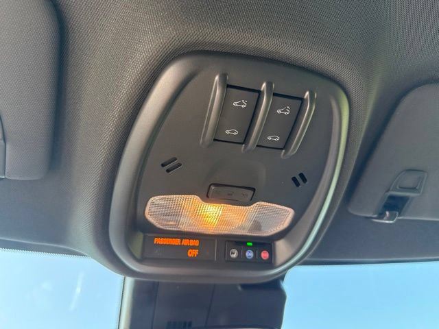 New 2026 Chevrolet Trax RS w/ Sunroof Package FWD image 35