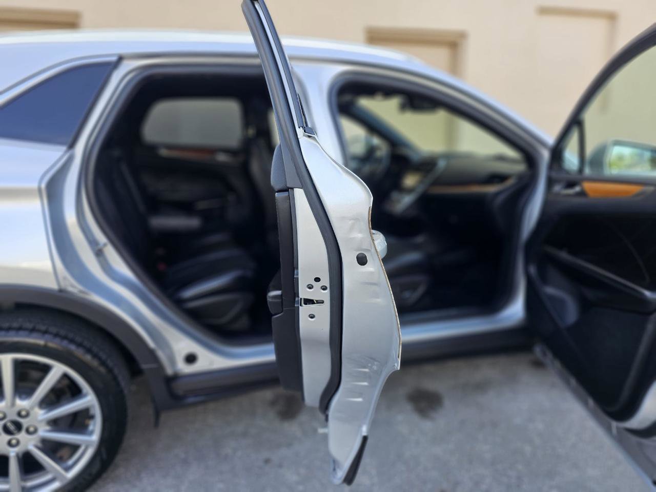 Used 2019 Lincoln MKC Reserve w/ MKC Technology Package FWD image 20