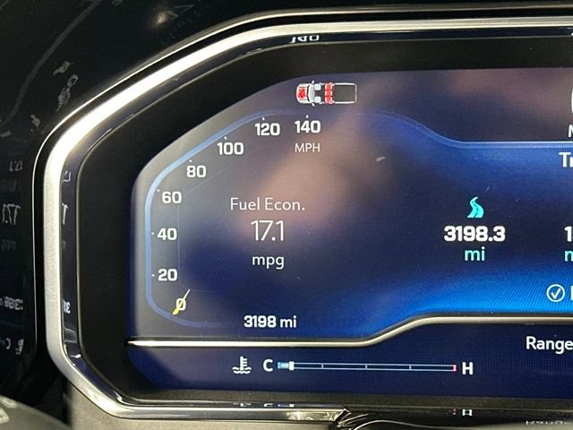 Used 2025 Chevrolet Silverado 1500 LT image 18