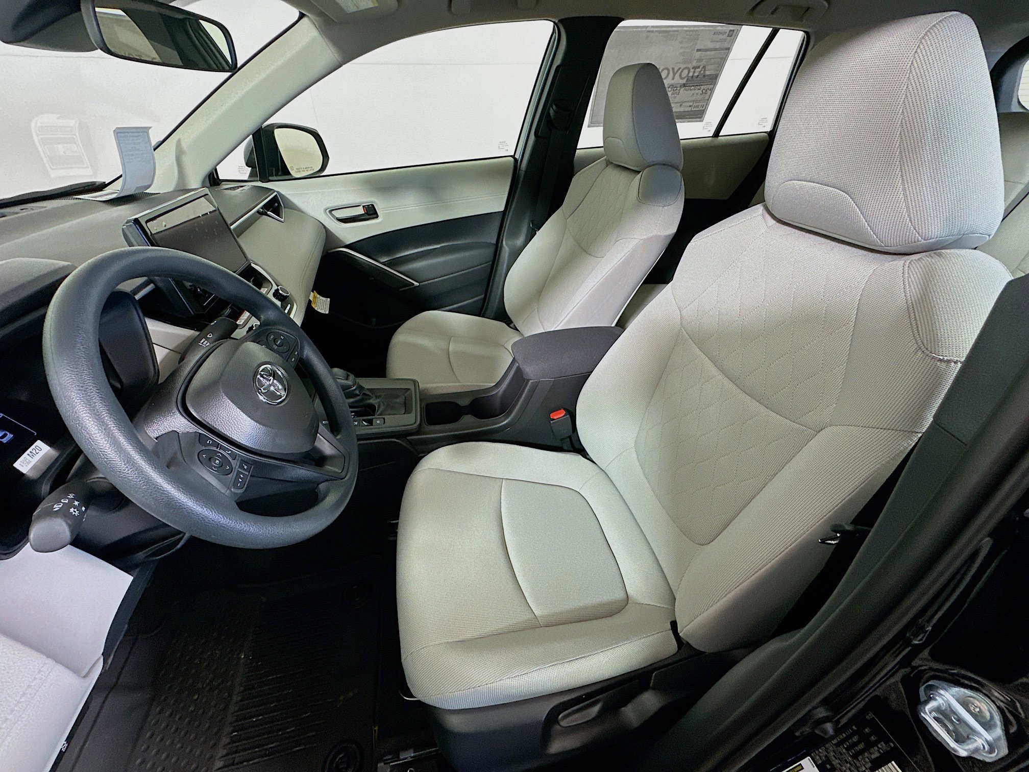 New 2026 Toyota Corolla Cross L image 9