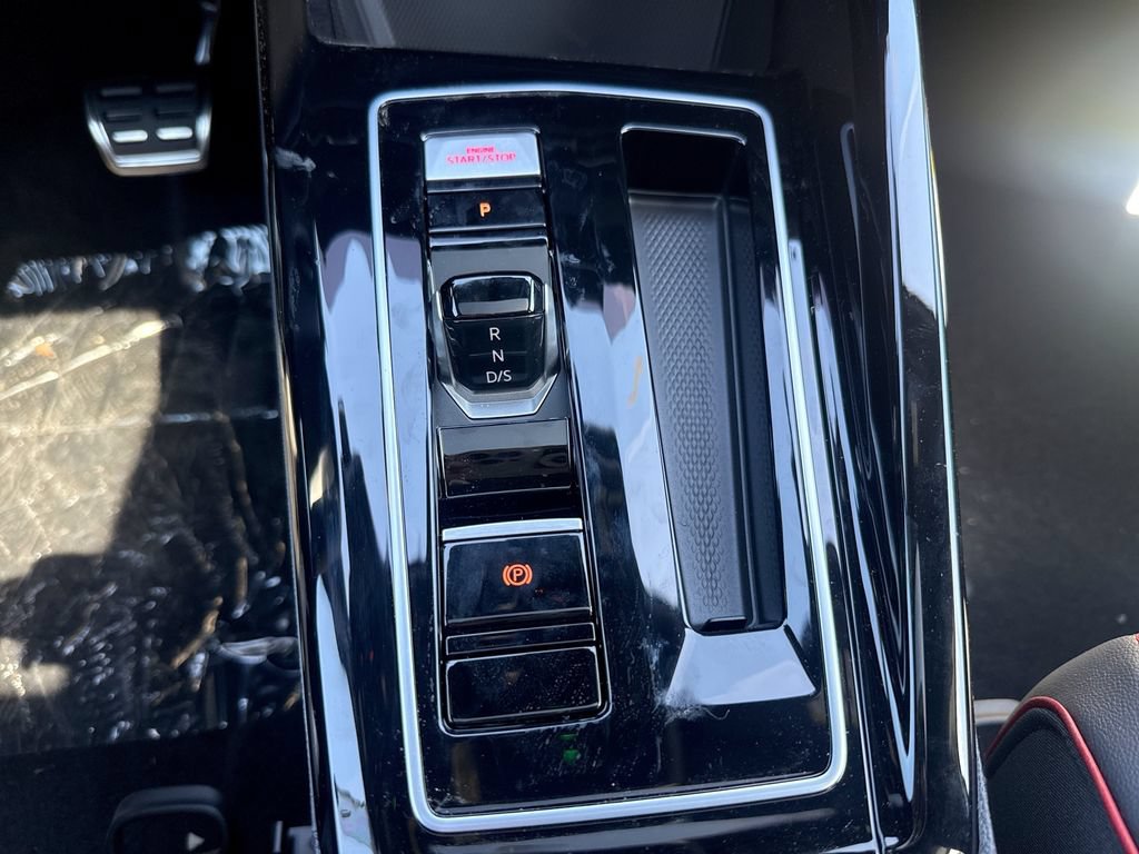 New 2026 Volkswagen GTI SE FWD image 21
