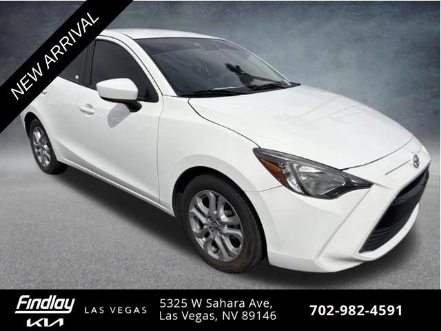 Used 2017 Toyota Yaris iA FWD image 3