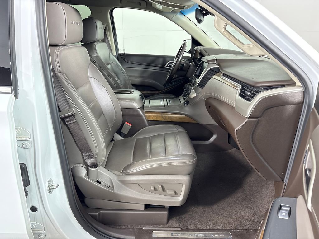 Used 2020 GMC Yukon XL Denali AWD/4WD image 8