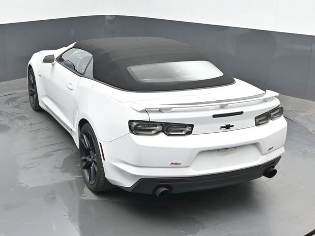 Used 2021 Chevrolet Camaro LT w/ RS Package image 30