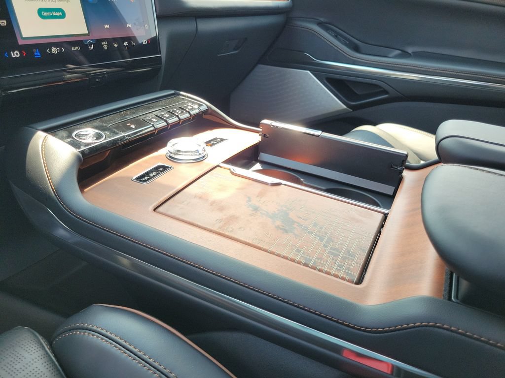 New 2027 Lincoln Navigator Black Label AWD/4WD image 29