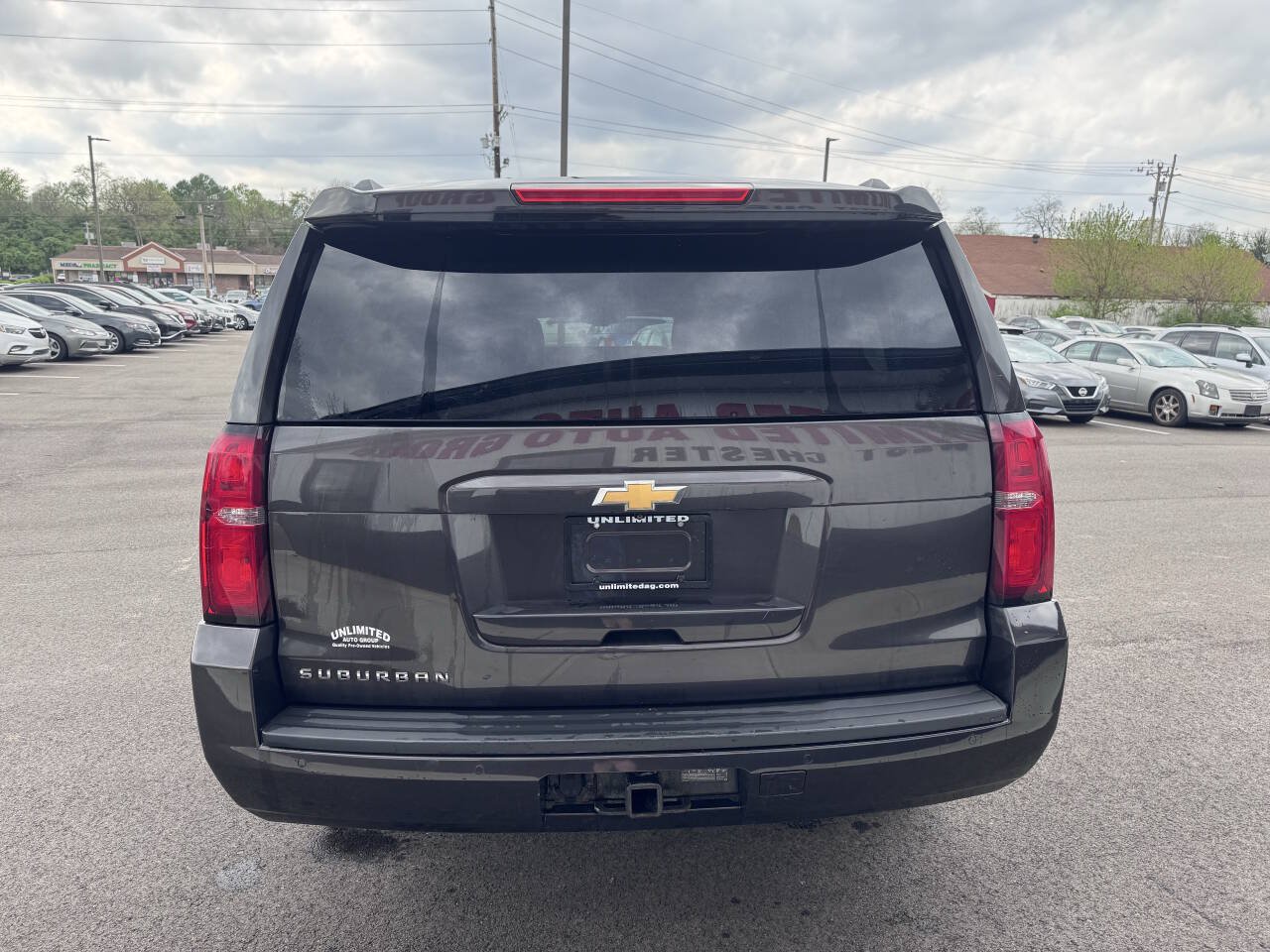 Used 2018 Chevrolet Suburban LT AWD/4WD image 8