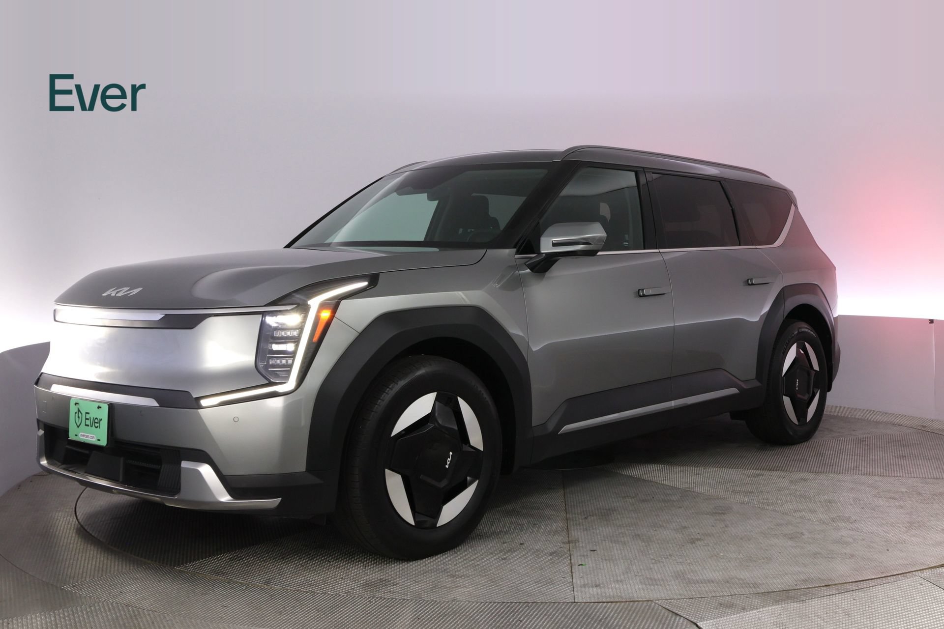 Used 2024 Kia EV9 Wind AWD/4WD image 2