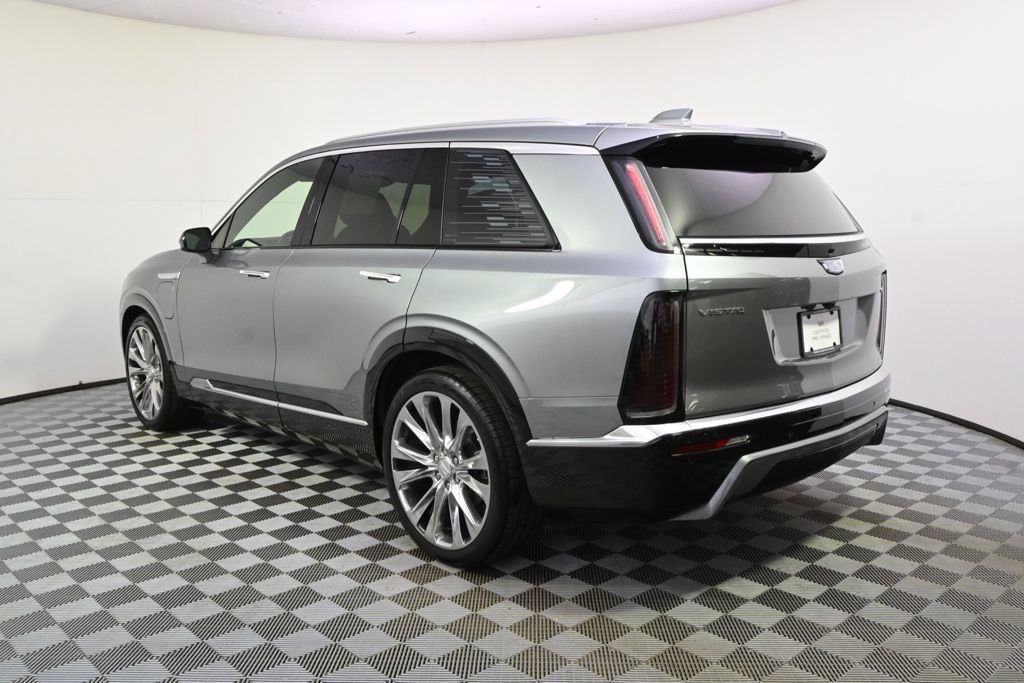 Used 2026 Cadillac Vistiq Premium Luxury image 3