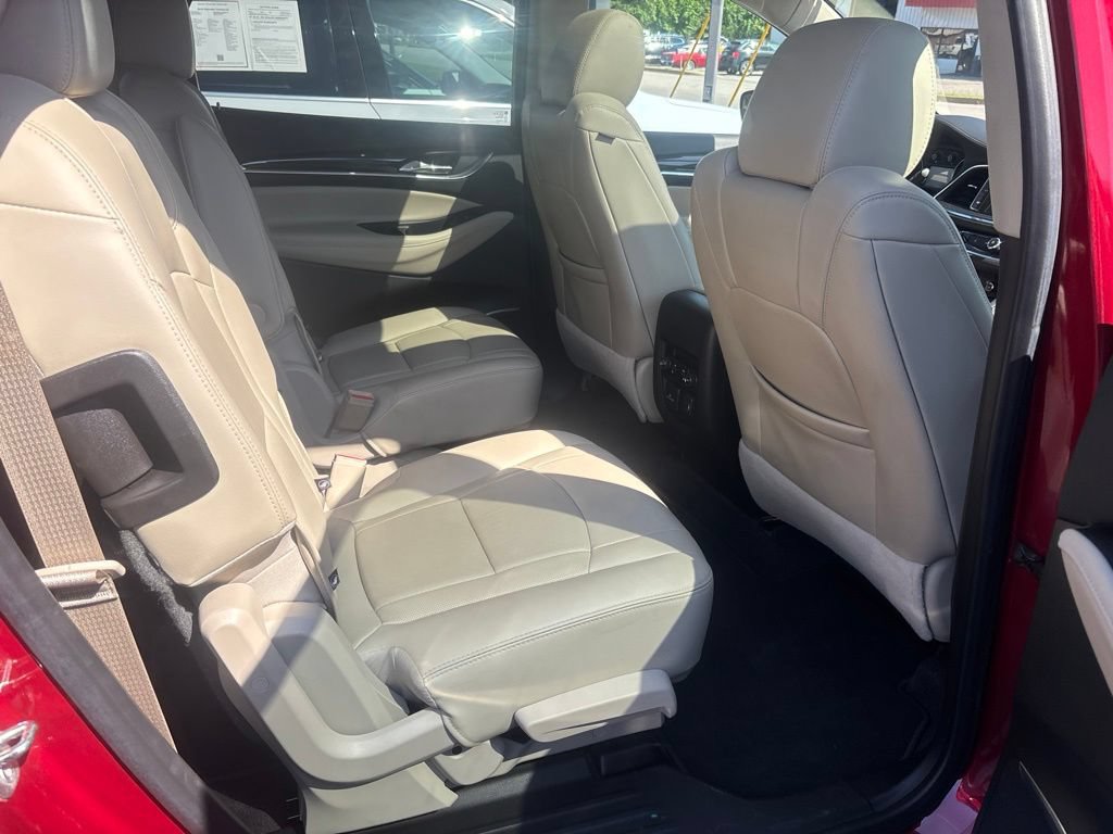 Used 2020 Buick Enclave Premium w/ Sun and Sites Package AWD/4WD image 9