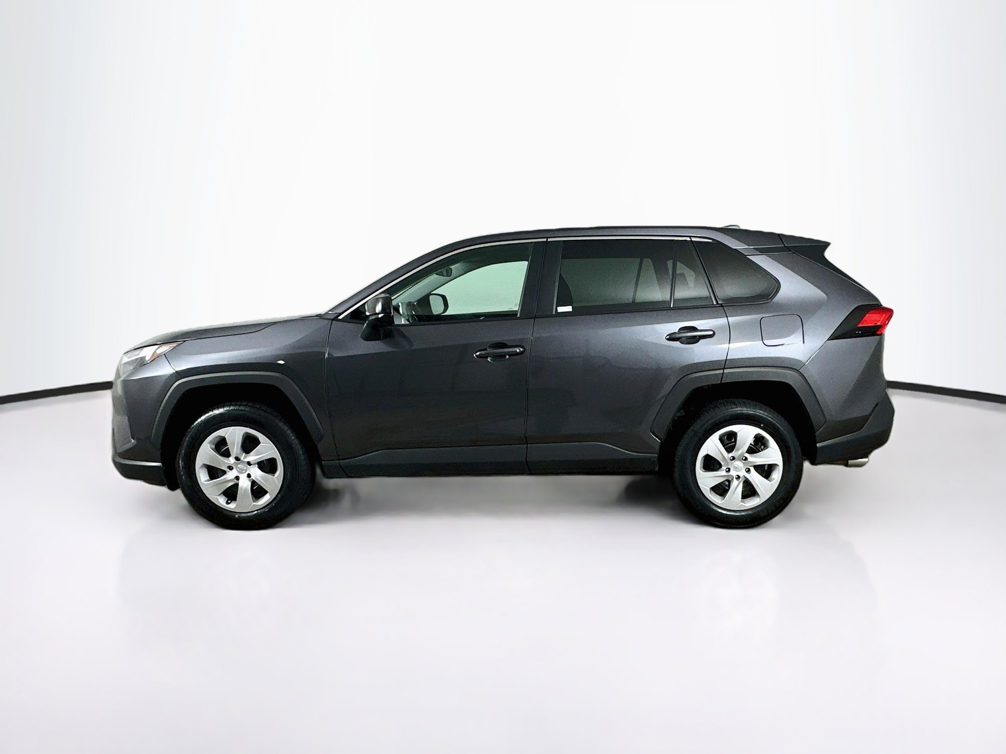 Used 2025 Toyota RAV4 LE FWD image 4