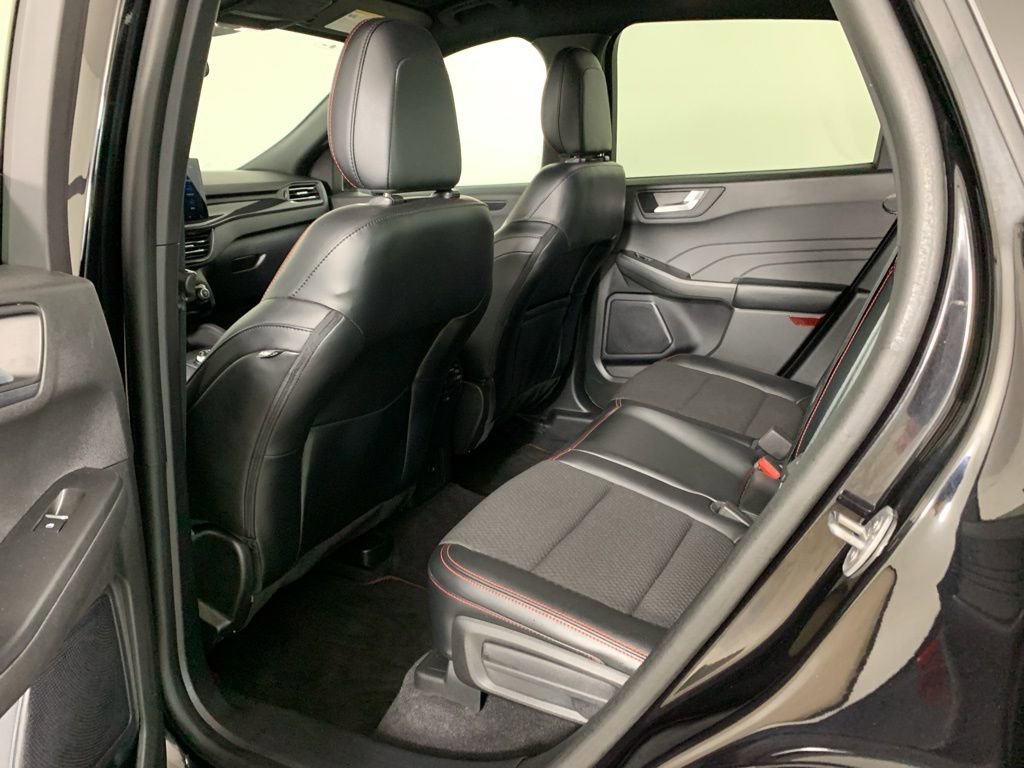 Used 2023 Ford Escape ST-Line w/ Tech Pack #1 image 30