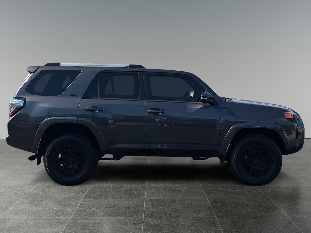 Used 2022 Toyota 4Runner SR5 Premium image 9
