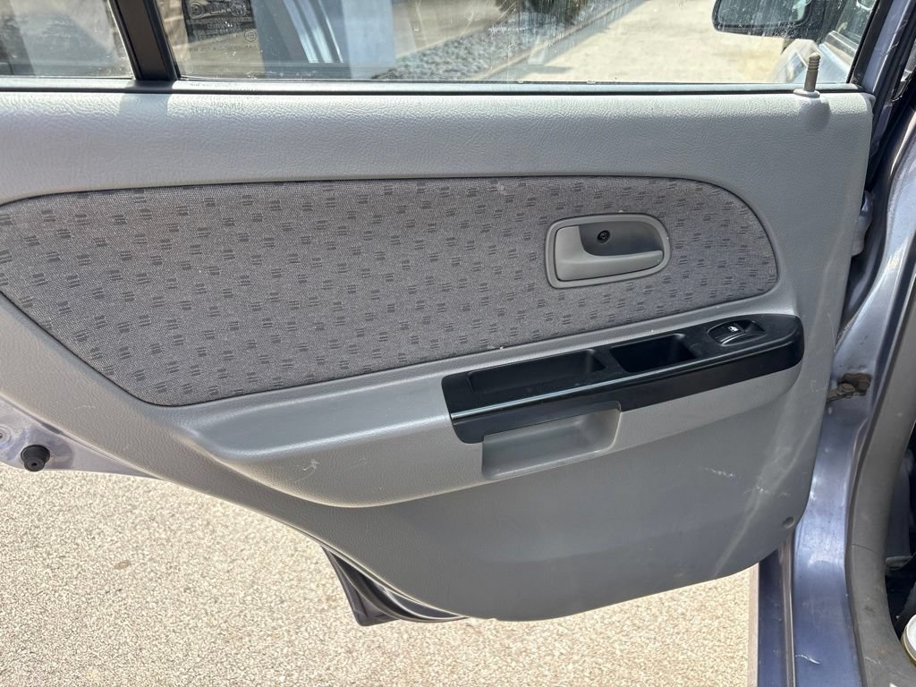 Used 2003 Kia Rio Cinco FWD image 14