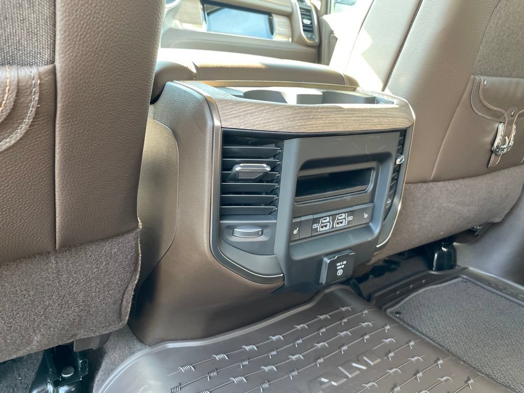 New 2026 RAM 2500 Limited AWD/4WD image 16