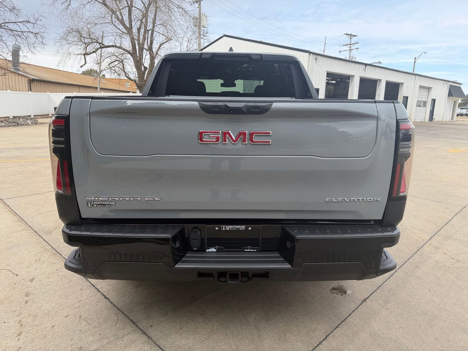 Used 2026 GMC Sierra EV Elevation image 33