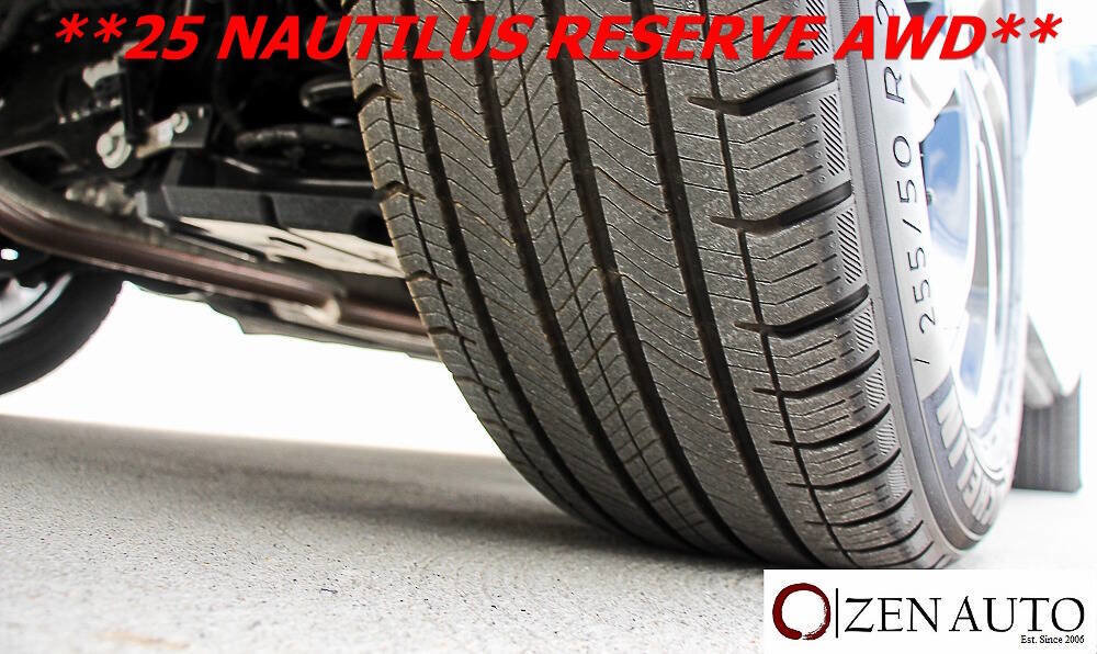 Used 2025 Lincoln Nautilus Reserve image 57