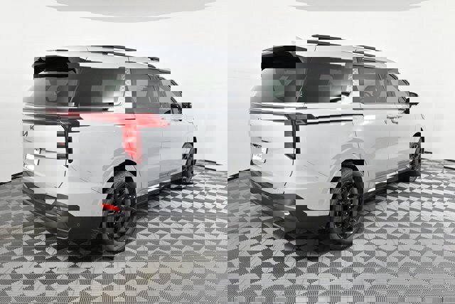 New 2026 Kia Carnival SX w/ SX Dark Edition Package image 8