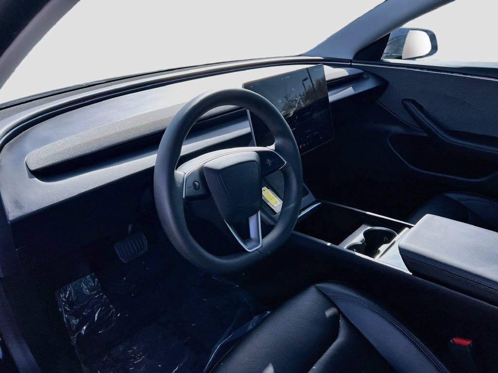Used 2024 Tesla Model 3 Standard Range RWD image 9