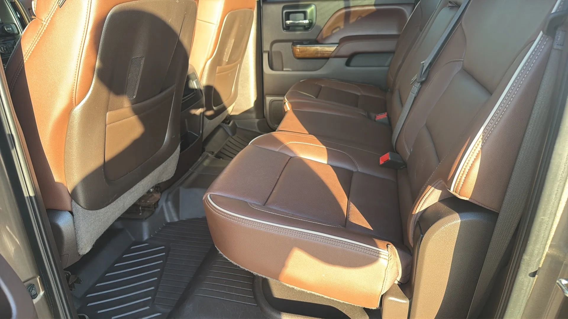 Used 2015 Chevrolet Silverado 2500 High Country w/ Duramax Plus Package AWD/4WD image 52