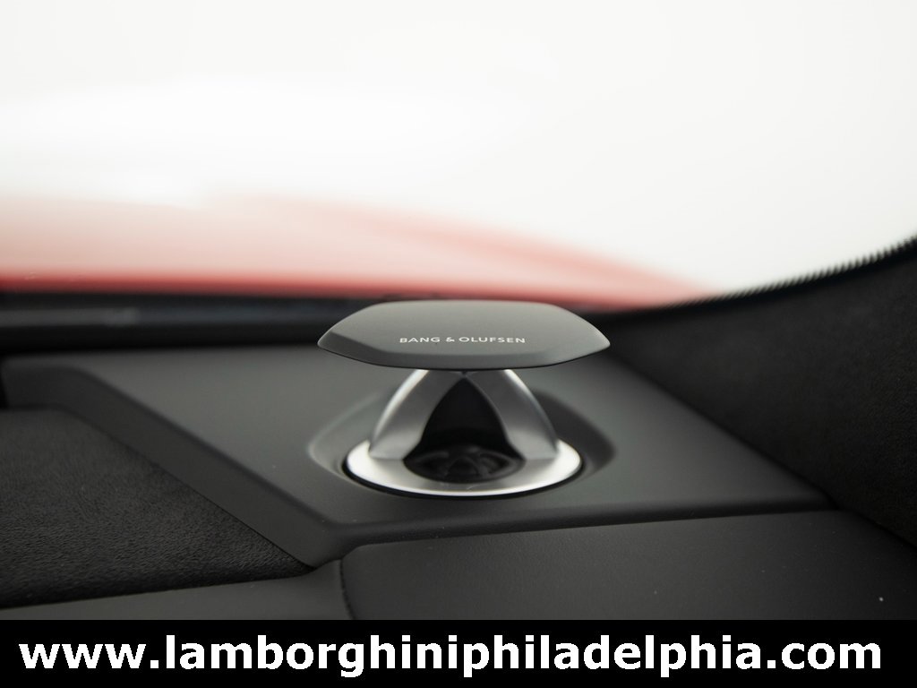 Used 2024 Lamborghini Urus S image 32