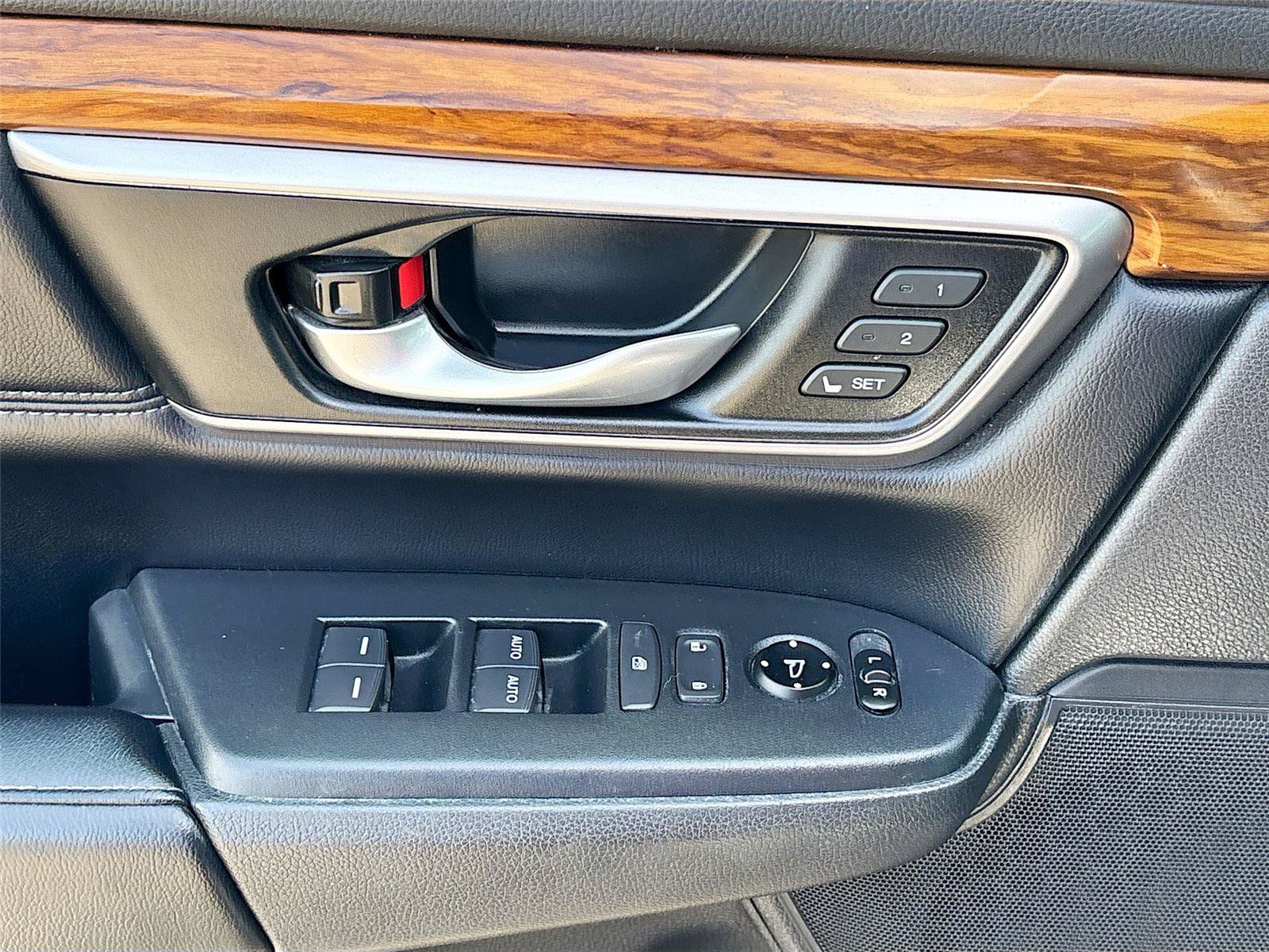Used 2018 Honda CR-V EX-L image 17