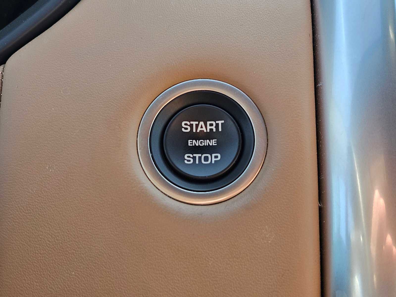 Used 2023 Land Rover Discovery HSE R-Dynamic image 30