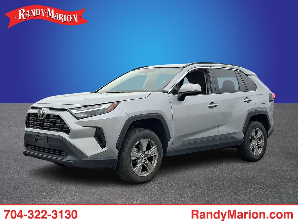 Used 2024 Toyota RAV4 XLE video 1