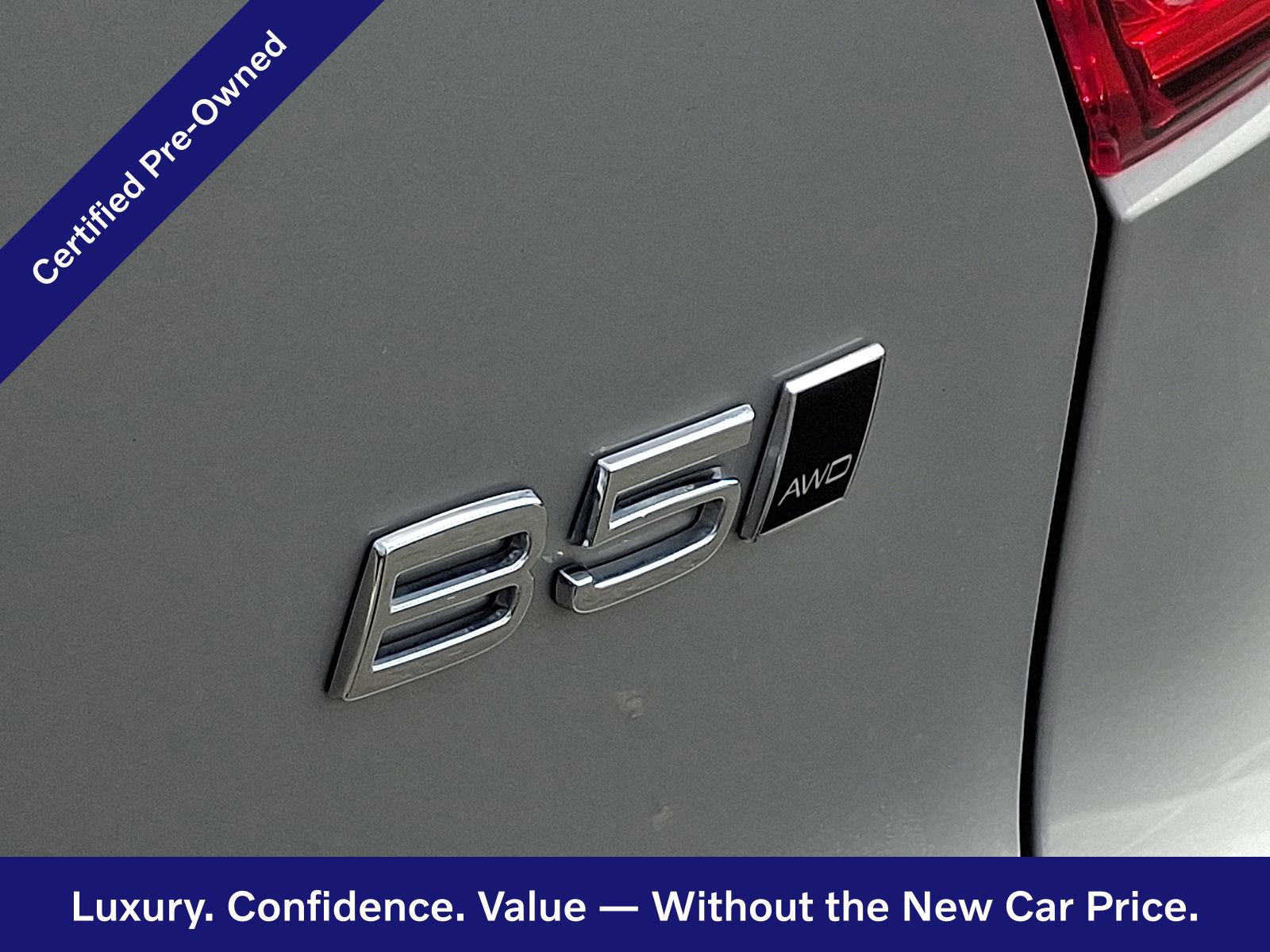 Certified 2025 Volvo XC40 B5 Core AWD/4WD image 31