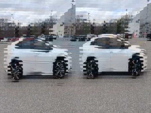 Used 2024 Toyota Prius Prime Premium image 12