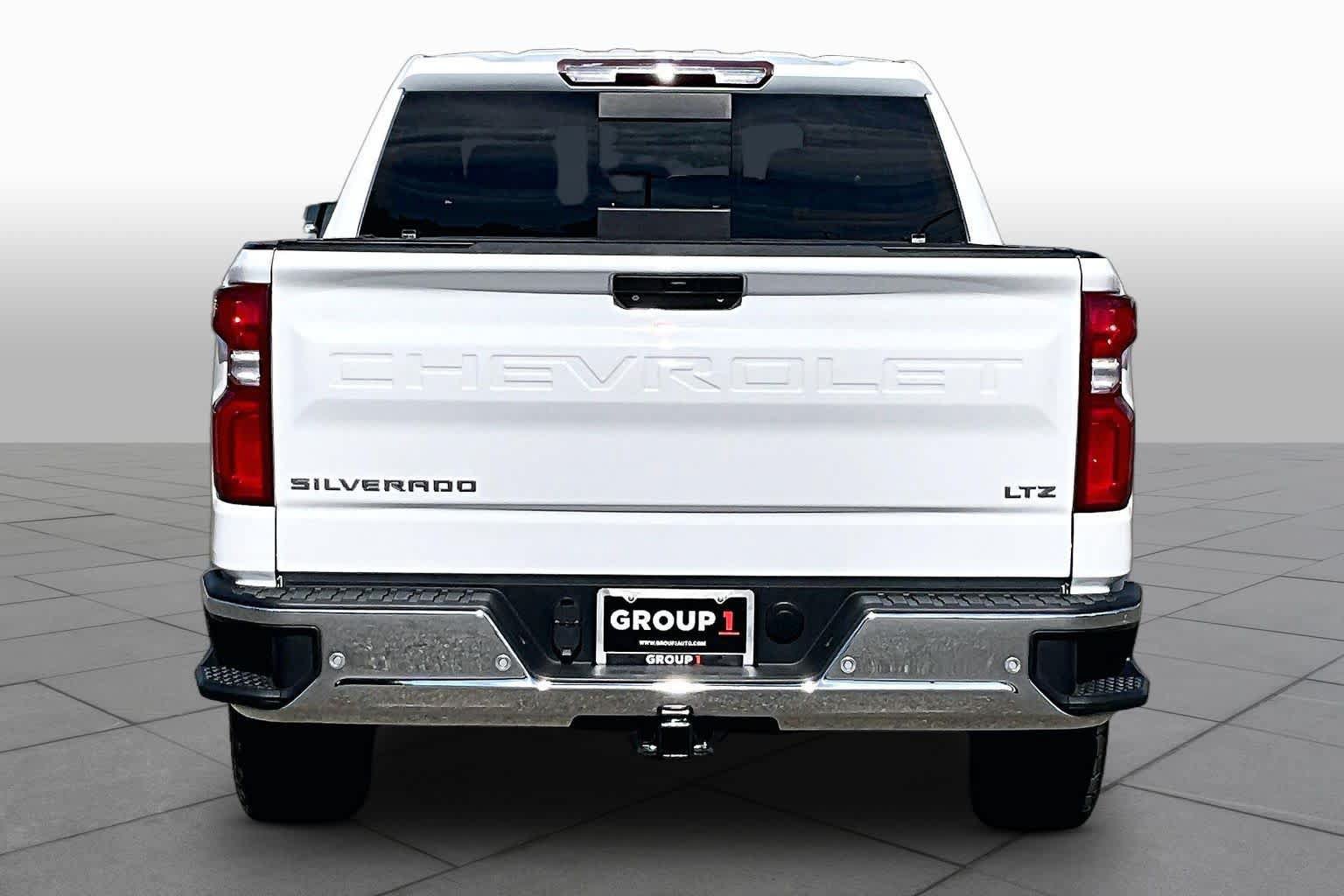 Used 2021 Chevrolet Silverado 1500 LTZ w/ LTZ Convenience Package II AWD/4WD image 4