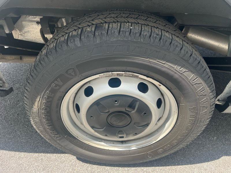 Used 2019 Ford Transit 150 130 Low Roof RWD image 15