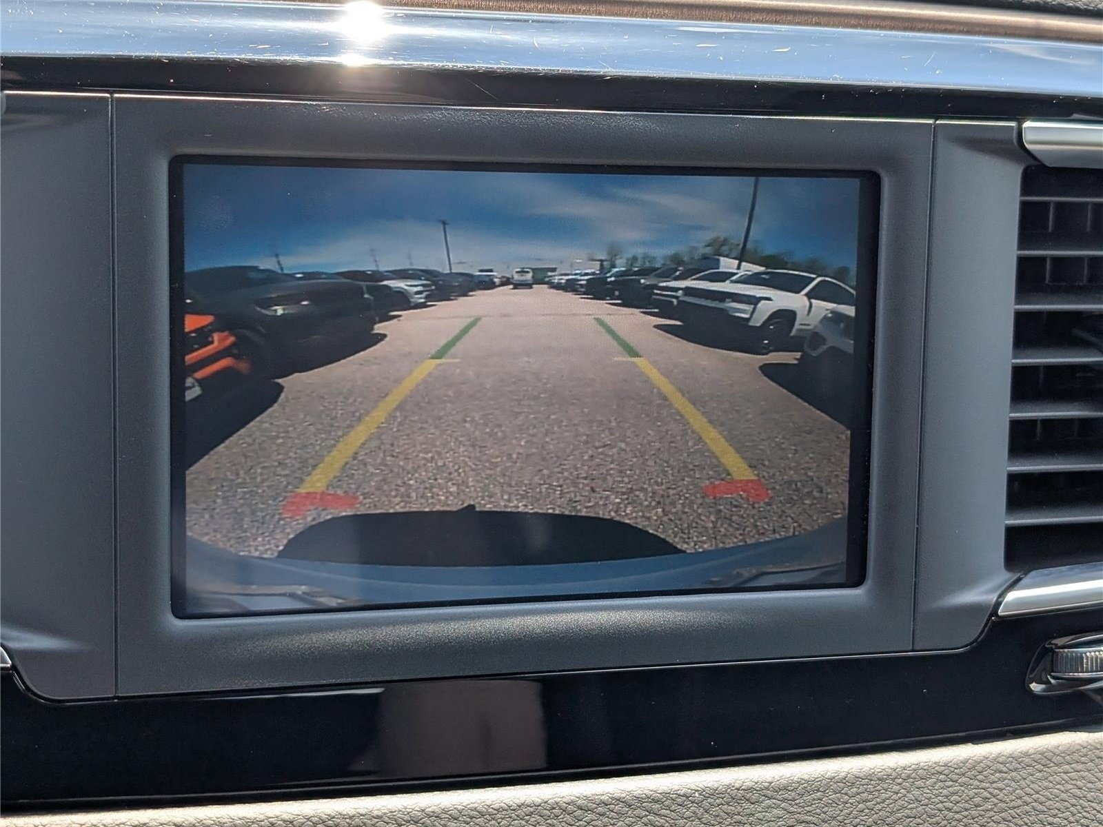 Used 2023 Chrysler Voyager LX FWD image 30