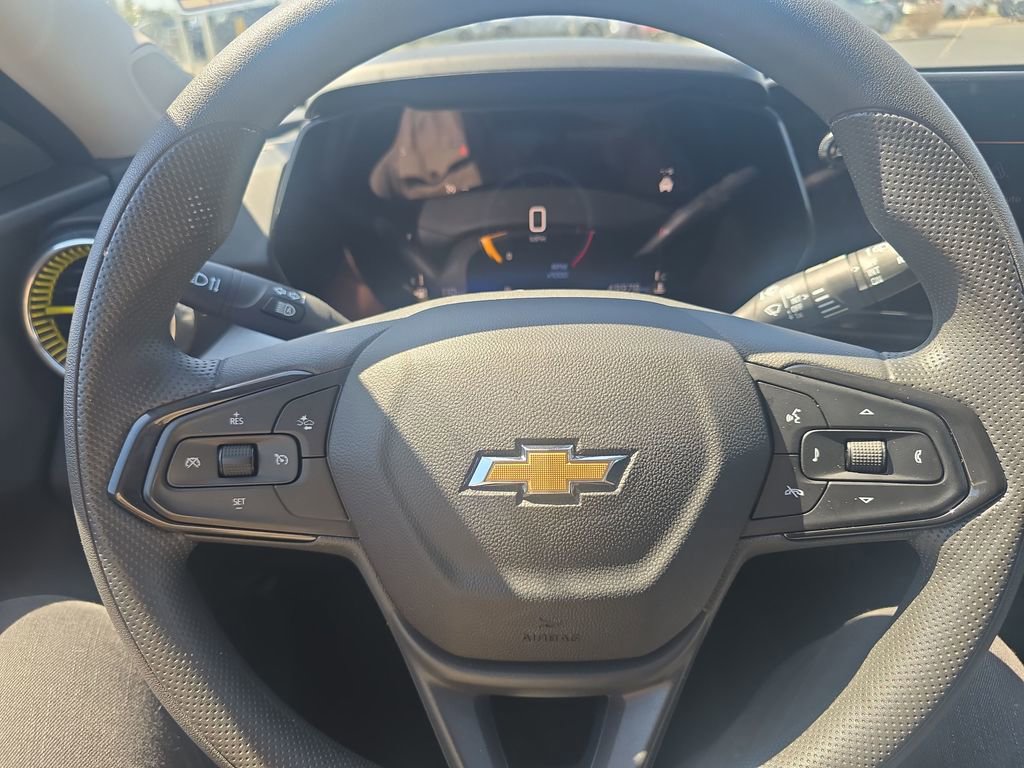 Used 2024 Chevrolet Trax LT FWD image 13
