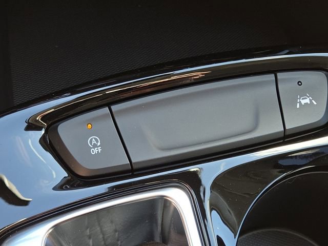 New 2026 Chevrolet Trax LT w/ Driver Confidence Package FWD image 8