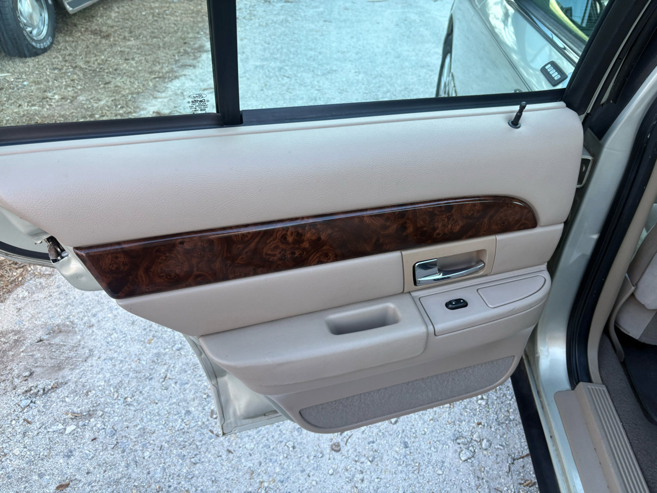 Used 2005 Mercury Grand Marquis GS image 10